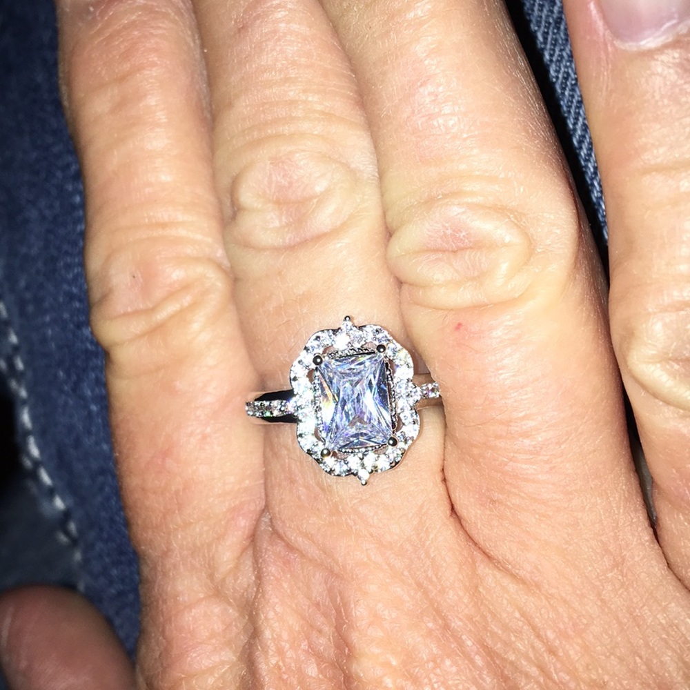 Halo 😇 Diamond Ring